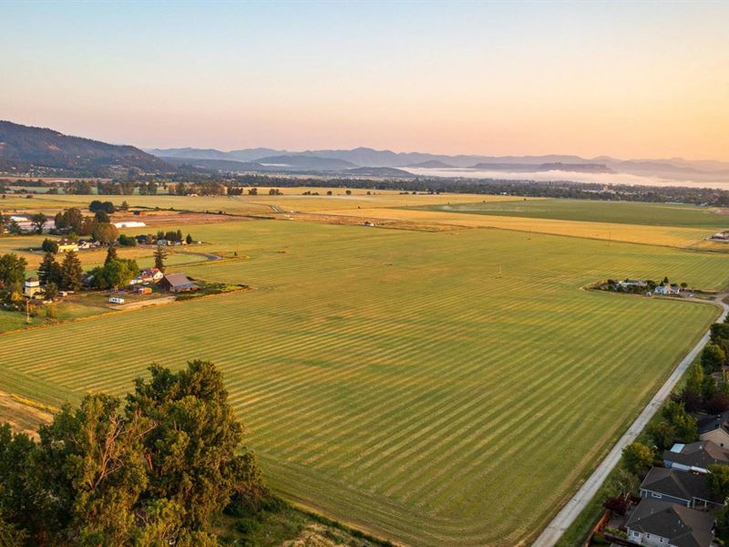 Fjarli Farms, 1098 Rossanley Drive : Medford : Jackson County : Oregon