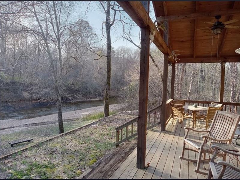 1230 Acres with Four Cabins in Tall : Cascilla : Tallahatchie County : Mississippi