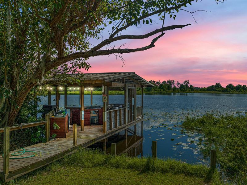 Private Lake Property with 30 Acres : Bartow : Polk County : Florida