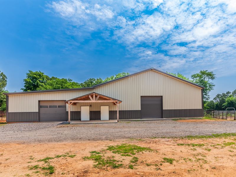 Horse Estate & Training Facility : Ozark : Johnson County : Arkansas