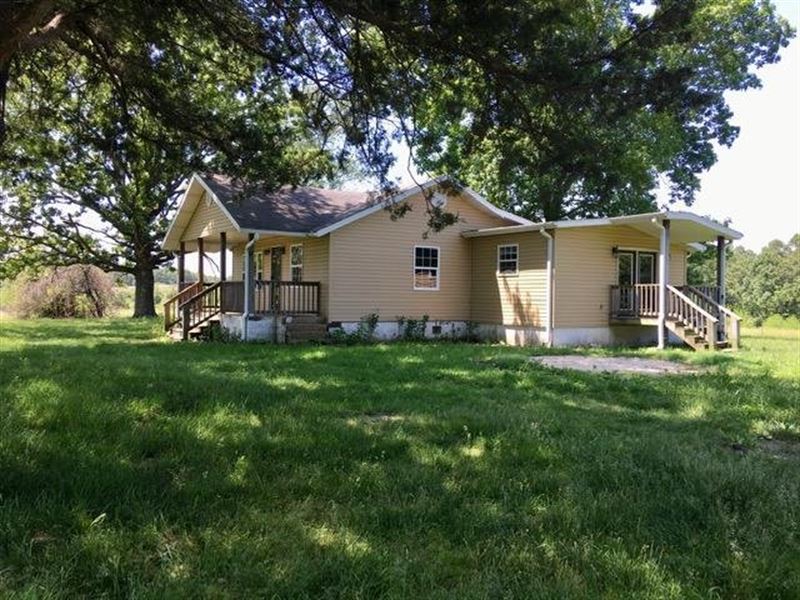 13 Acres, Horse Barn, 3 Bedroom 2 : Mountain View : Howell County : Missouri