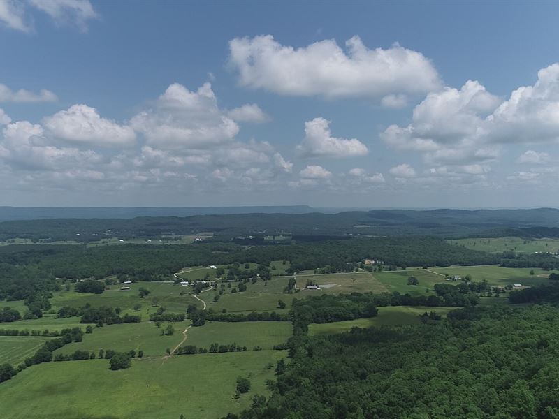 Private Mountain Block Studio Home : Ashville : Saint Clair County : Alabama