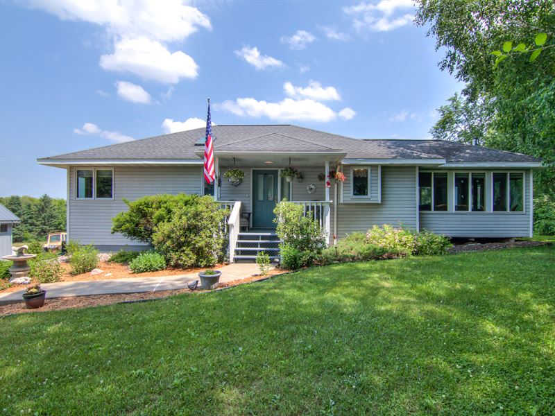 21.17 Acres & Home, Dunn County : Menomonie : Dunn County : Wisconsin