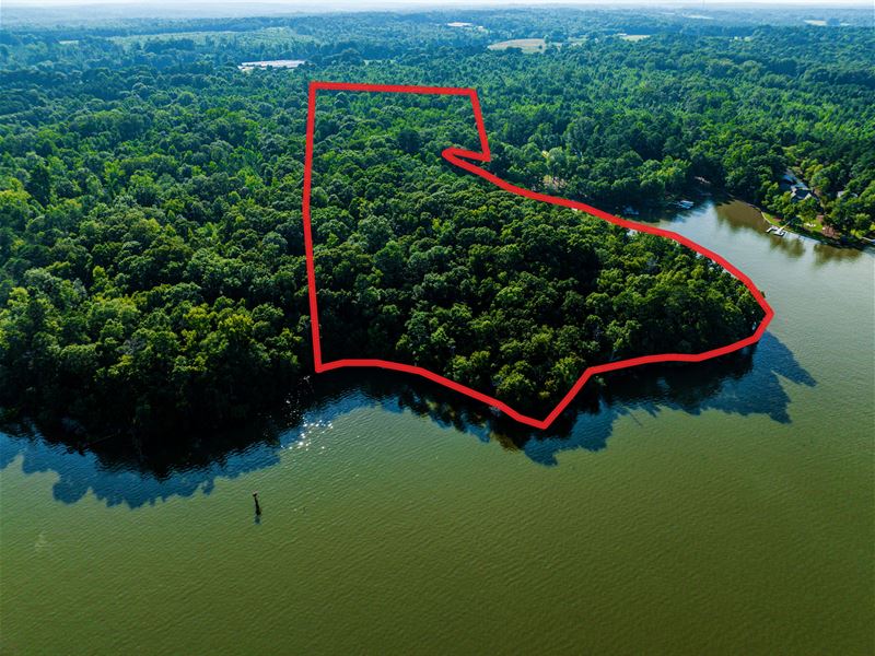 Timeless Treasure on Lake Oconee : Buckhead : Morgan County : Georgia