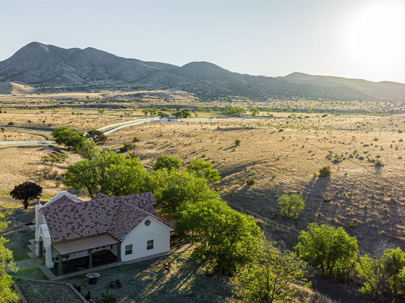 Double V Equestrian : Nogal : Lincoln County : New Mexico