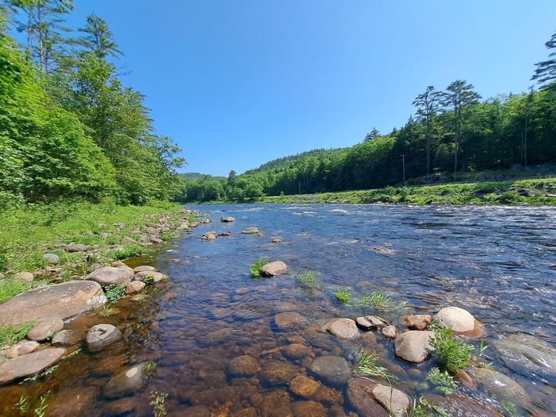 Hudson River Hideaway : Warrensburg : Warren County : New York