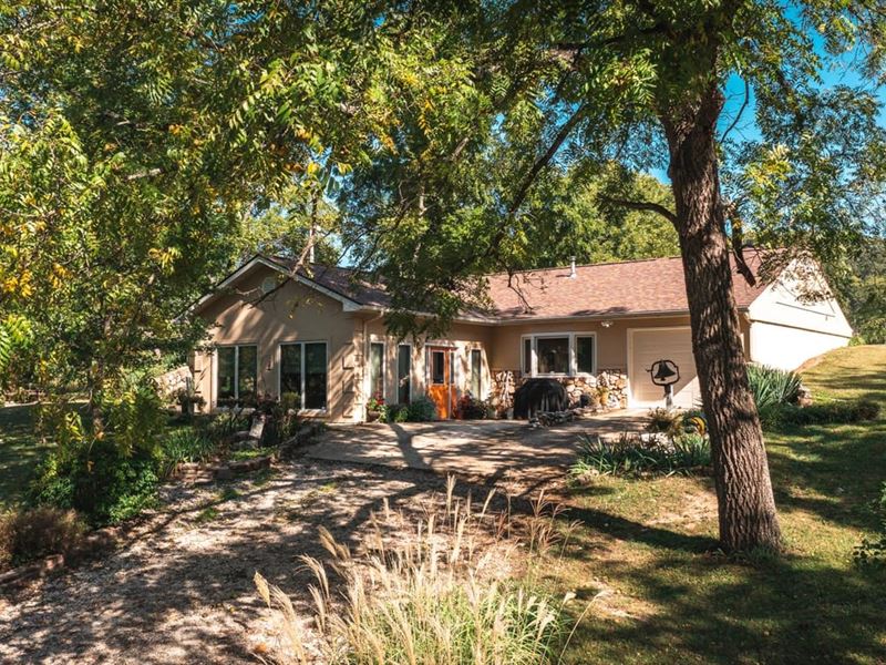 Dry Creek Ranch : Saint Robert : Pulaski County : Missouri