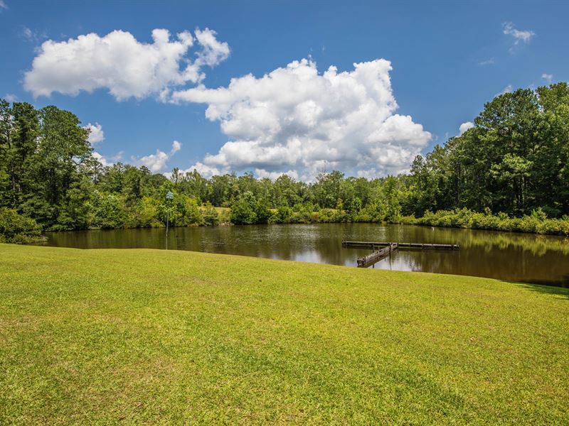 57 Ac, Home & Pond-Camp Hill : Camp Hill : Tallapoosa County : Alabama