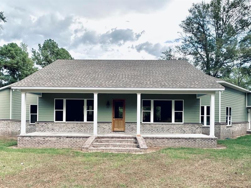 Contemporary Home & Land : McComb : Pike County : Mississippi