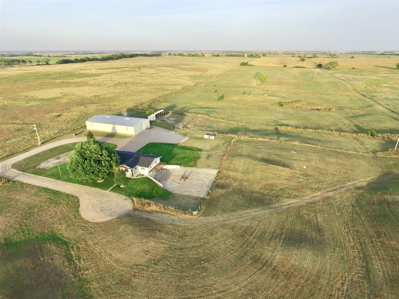 7619 N Hwy 11, Cairo Acreage : Cairo : Hall County : Nebraska