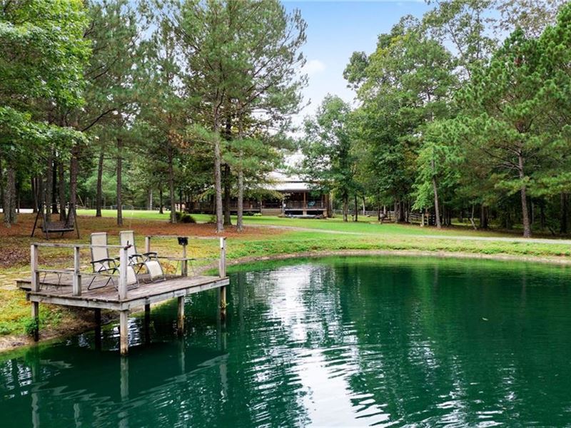 Country Retreat with Pond : Calhoun : Floyd County : Georgia