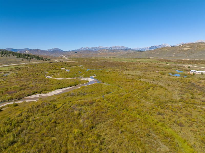 Hoback River Frontage : Bondurant : Sublette County : Wyoming