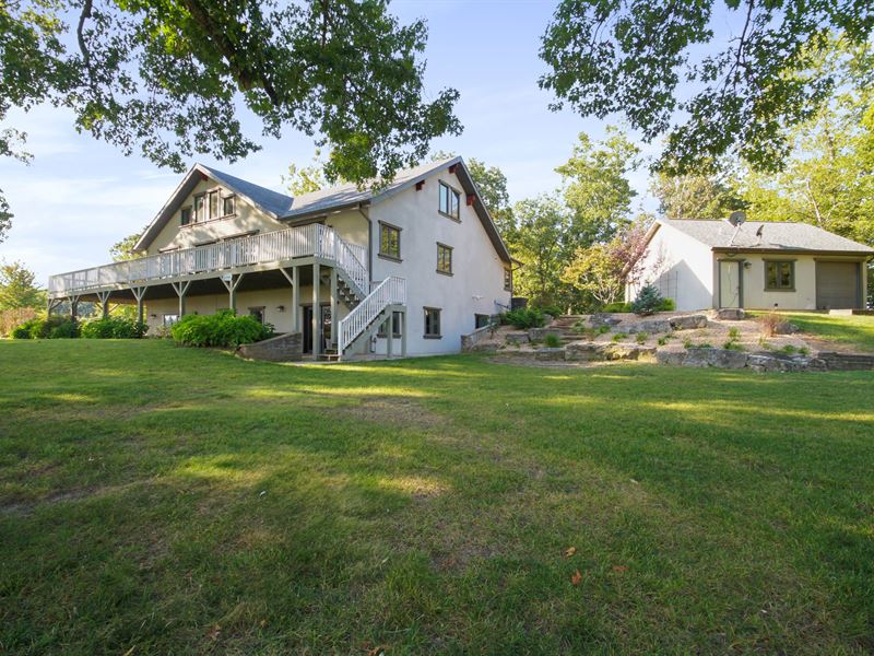 Secluded Luxury Home with Land : West Plains : Howell County : Missouri