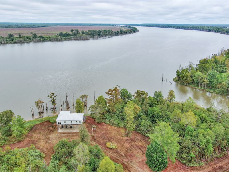 Cypress Point, 642 Acres & Lodge : Woodville : Wilkinson County : Mississippi
