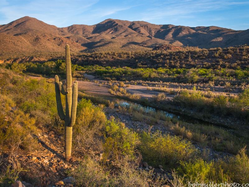 400 Acre Ranch on Santa Maria River : Hillside : Yavapai County : Arizona