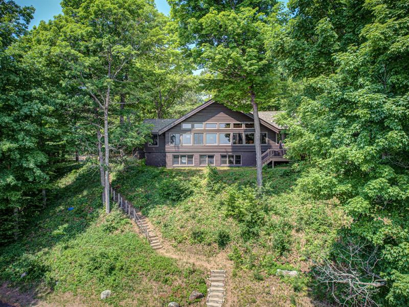 Forest Lodge Condos : Land O'lakes : Vilas County : Wisconsin