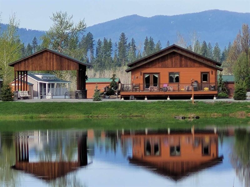 Nature's Way on Lake Guinevere : Usk : Pend Oreille County : Washington