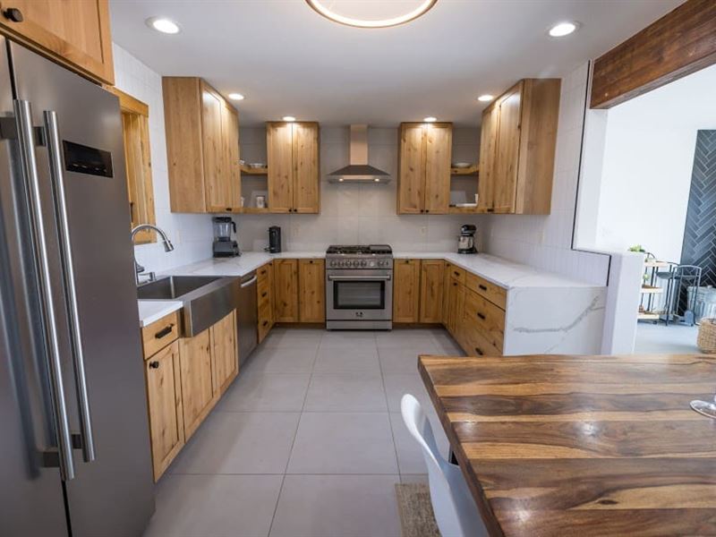 Blue Water at Wild Horse Ranch : Laramie : Albany County : Wyoming