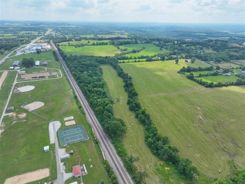 Land for Sale, Development Acreage : Mountain Grove : Wright County : Missouri
