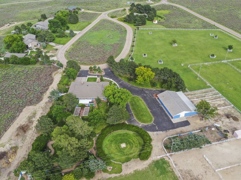 Sweetwater Farmhouse and Stables : Garden City : Finney County : Kansas