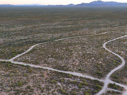 Desert Vibe in Pinal with Power : Tucson : Pinal County : Arizona