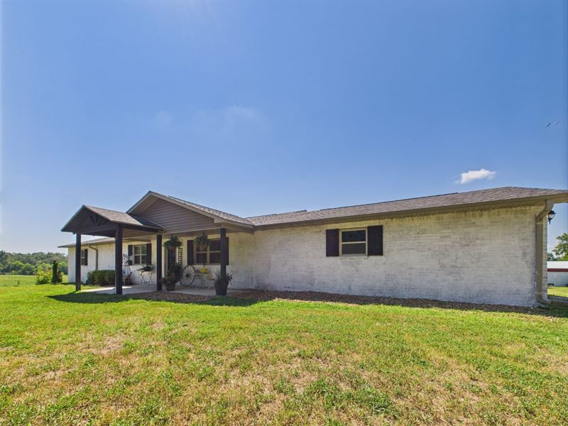 4 Bedroom Home with 59 Ac Farm : Doniphan : Ripley County : Missouri