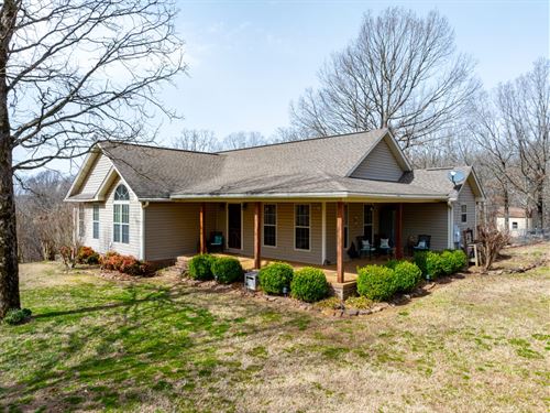 6 Bedroom, 3 Bathroom, Barn, 15 : Cave City : Independence County : Arkansas
