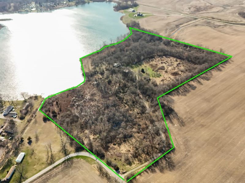 Home for Sale on 42 Acres & Lake Fr : Macy : Fulton County : Indiana