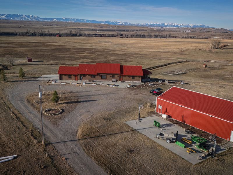 The Turner Retreat : Big Timber : Sweet Grass County : Montana