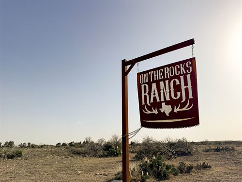 407 Acres, On The Rocks Ranch, Co : Comstock : Val Verde County : Texas