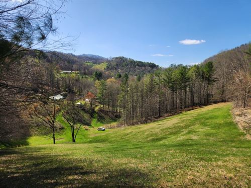 22.74Ac, 6033 Highway 321 Sugar : Sugar Grove : Watauga County : North Carolina