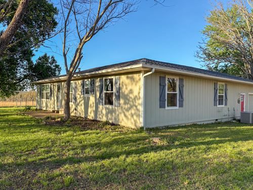 Chapel Road Farmstead : Willow Springs : Texas County : Missouri