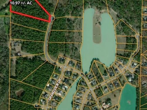 321 Hidden Lakes Drive : Albany : Dougherty County : Georgia