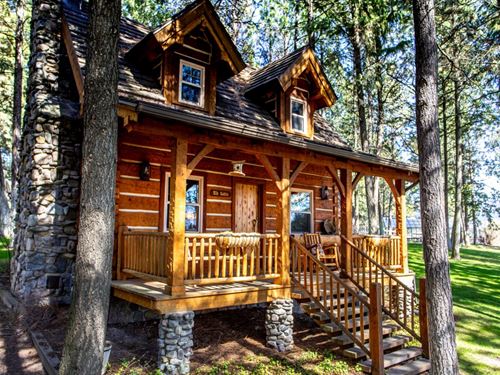 Elk Glen Retreat : Bigfork : Lake County : Montana