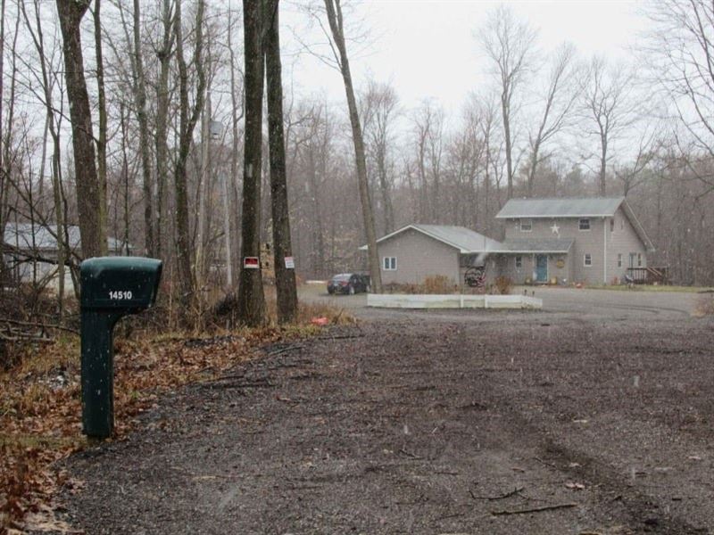 10.46 Ac in Otter Lake, MI : Otter Lake : Genesse County : Michigan