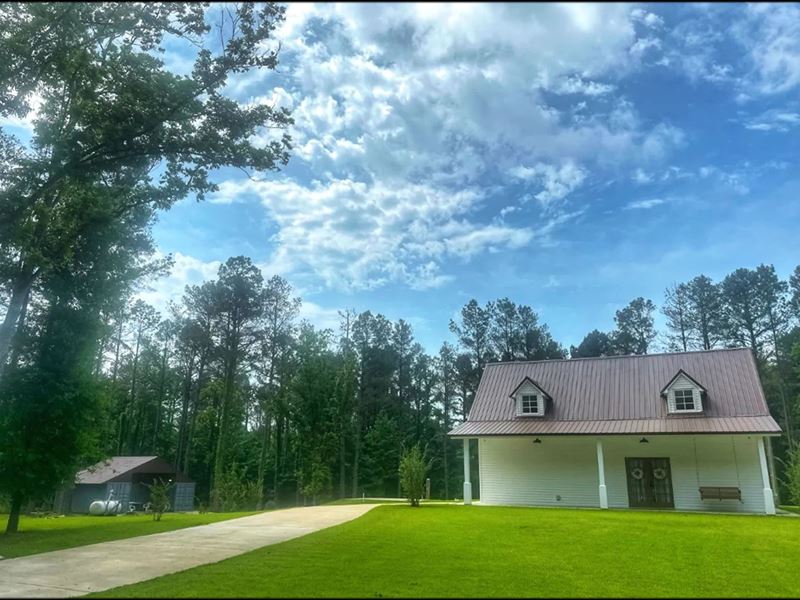93 Acres with a Turnkey Lodge in Ho : Lexington : Holmes County : Mississippi