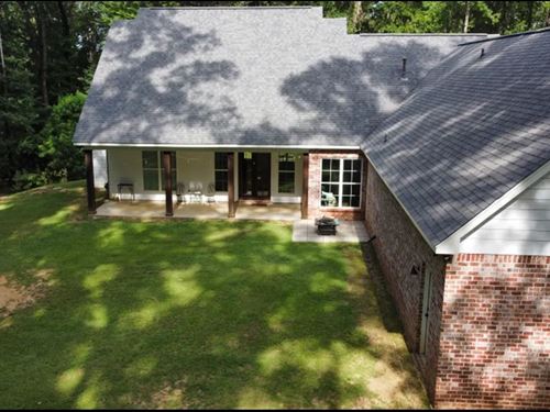 11.8 Acres With a Home in Hinds Cou : Raymond : Hinds County : Mississippi