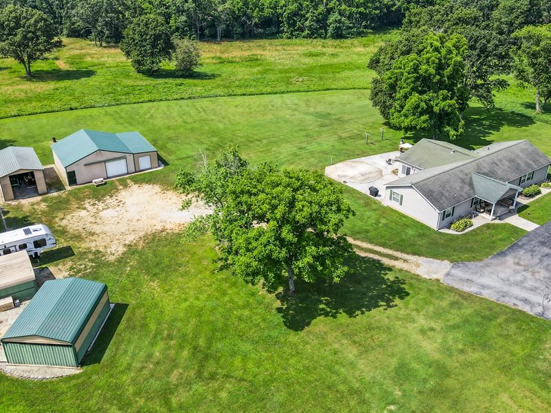 Farm for Sale in Missouri : Pomona : Howell County : Missouri
