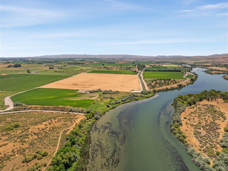 Big Bend and Foxtail Farm : Adrian : Malheur County : Oregon