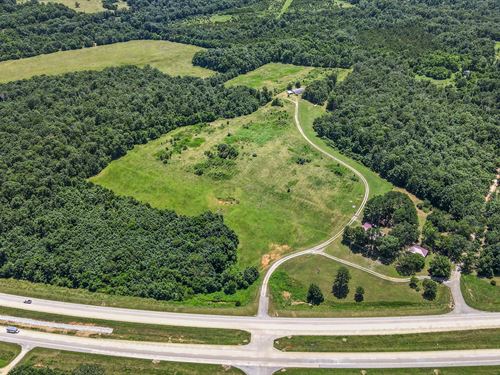 Land, Home, Buildings in Missouri : Mountain View : Howell County : Missouri