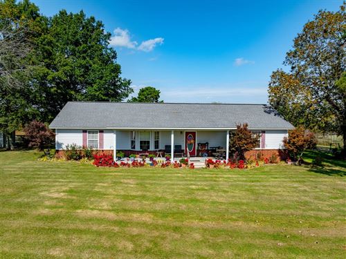 140 Acres, House, Barns, Pastur : Bradford : Independence County : Arkansas