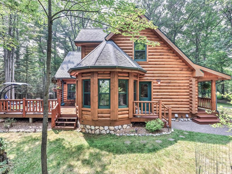 Log Home on 14Ac : Washington : Vilas County : Wisconsin