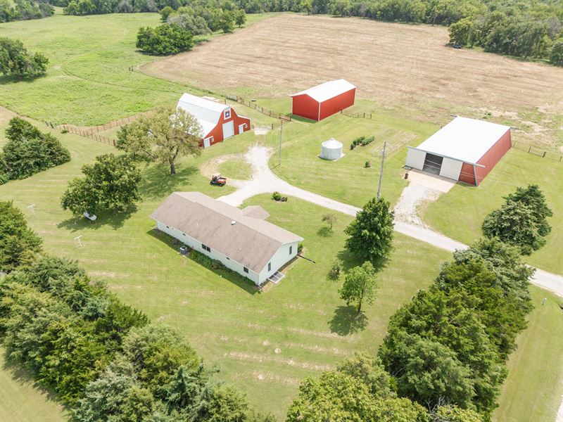 Larkin Ranch : Winfield : Cowley County : Kansas