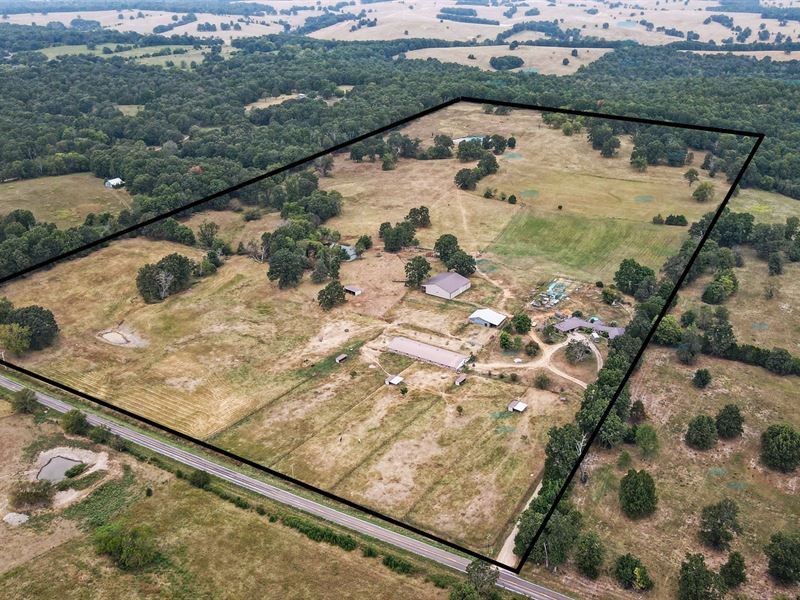 Horse Farm, Equine Ranch, Missouri : Thayer : Oregon County : Missouri