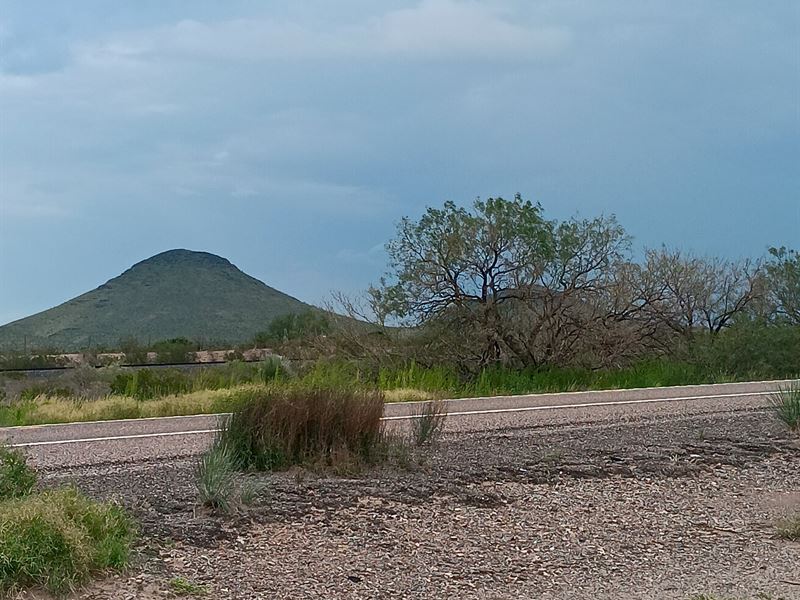 No Restriction Expansive Desert Lot : Dell City : Culberson County : Texas