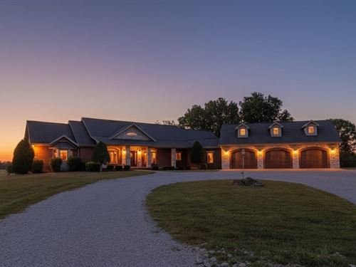 Exquisite 105-Acre Gated Estate : Harviell : Butler County : Missouri