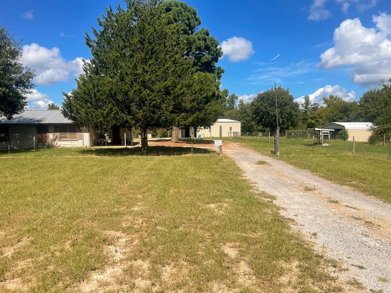 25 Acres, 8579 FM 3178 : Centerville : Leon County : Texas