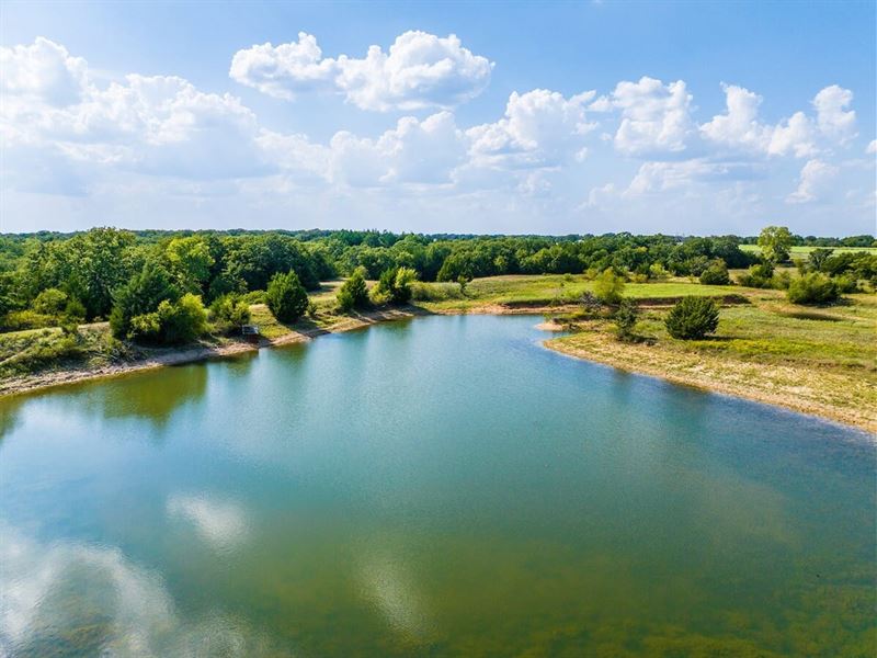 Pleasant Hill Ranch : Sunset : Montague County : Texas