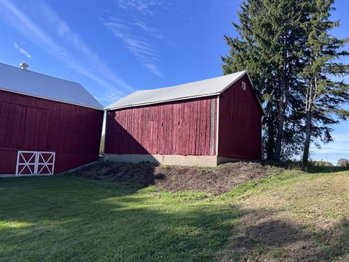 96 Picturesque Acres : Sennett : Cayuga County : New York