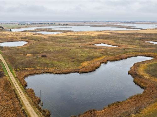 JJ Sporting Lodge : Butte : McLean County : North Dakota